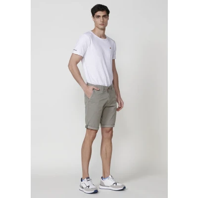 Imagen de Bermuda Estilo Chino Estampada en Algodón Elástico. Color Visón para Hombre