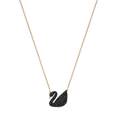 Imagen de Swarovski Collar con Colgante de Cisne Iconic Swan para Mujer, Cristales Negros, Baño Tono Oro Rosa, Colección