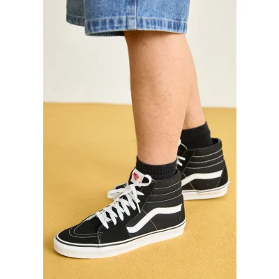 Imagen de Vans SK8HI Unisex Zapatillas altas, Talla: 46, Black Piel/tela