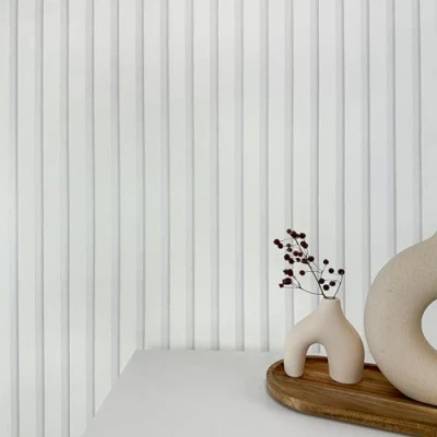 Imagen de WALLCOVER Papel pintado blanco no tejido, diseño a rayas, color gris y plateado, paneles de pared estilo escandinavo moderno fabricado en Alemania