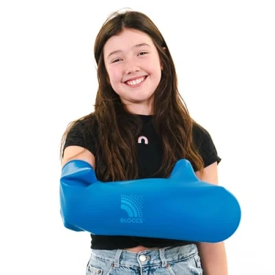 Imagen de Bloccs Funda Impermeable para Brazo Enyesado, Natación, Ducha y Baño. Protector estanco #CA79 L Unisex Niño Azul