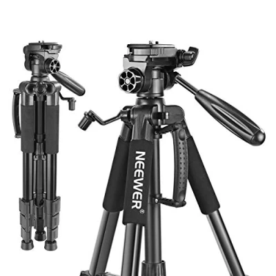 Imagen de Neewer 142cm Trípode de cámara Aluminio con Rótula 3 Vías Giratorio, Bolsa Transporte para DSLR, DV Video Videocámara, Carga hasta 4 kilogramos Negro(SAB234)