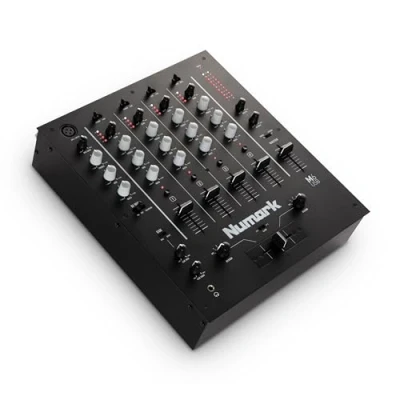 Imagen de Numark M6 USB Mezclador DJ de 4 canales, interfaz audio integrada, EQ 3 bandas, entrada micro y crossfader reemplazable con control curva