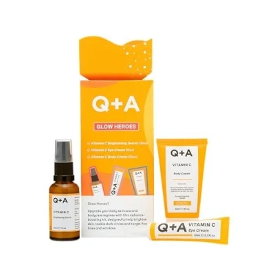 Imagen de Q+A Glow Heroes Skincare Giftset Trío que potencia la radiancia con Suero Iluminador de Vitamina C 30ml, Crema para los Ojos 15ml y Corporal 50ml Ilumina Rejuvenece Vegano