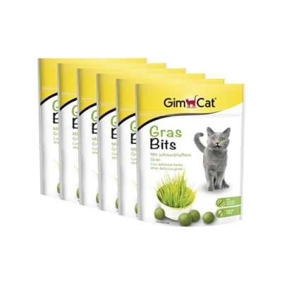 Imagen de GimCat Gras Bits Con vitaminas naturales y nutrientes de la hierba deshidratada Sin azúcar añadido ni cereales Pack 6 (6 x 140 g)