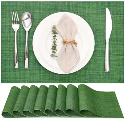 Imagen de Myir JUN Salvamanteles Individuales Juego de 8, Lavables Manteles Plásticos Vinil Esteras, Resistentes al Calor Antideslizante Fácil Limpiar y Impermeable 30x45cm(Verde Oscuro)