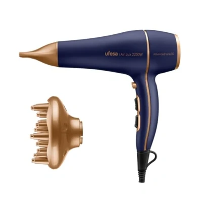 Imagen de Ufesa Secador de Pelo Profesional Air Lux 2200W, Motor AC, Elimina el Encrespamiento, Incluye Difusor y Concentrador, 2 Velocidades, 3 Temperaturas, Golpe Aire Frío, Azul/Dorado