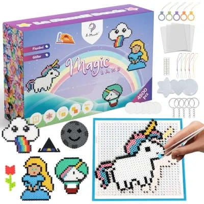 Imagen de La Manuli Cuentas para Planchar Fuse Beads Kit Niñas, Juego Completo con 4 Plantillas, 4500 Piezas, 5mm Beads, 24 Colores, DIY Set de Manualidades Magic Land