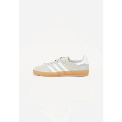 Imagen de adidas Originals Gazelle Indoor Unisex Zapatillas, Talla: 39 1/3, Grey/white Cuero velour