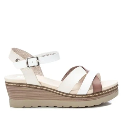 Imagen de XTI Sandalia cierre de hebilla para mujer, color: blanco, talla: 41