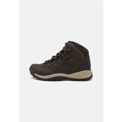 Imagen de Columbia Newton Ridge PLUS Zapatillas de senderismo, Mujer, Talla: 42, Cordovan/crown jewel Zapatos