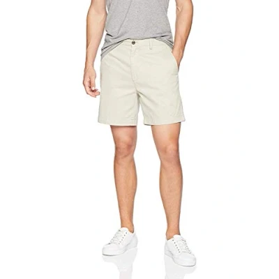 Imagen de Amazon Essentials Pantalones Cortos Chinos de Corte Clásico con Pernera 18 cm Hombre, Piedra, 33W