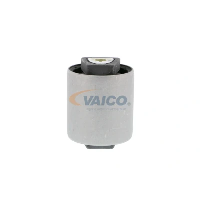 Imagen de VAICO V20 0825 Silentblock brazo de Suspension Original calidad debajo, Eje delantero para oscilante transversal BMW: X5, X6