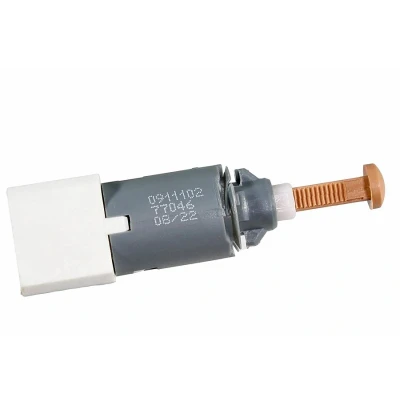 Imagen de METZGER 0911102 Interruptor luces freno mecánico 4 RENAULT: ESPACE 4, CLIO 3, LAGUNA 2, NISSAN: Primastar Furgón, Bus, DACIA: Duster SUV
