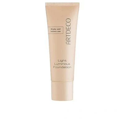 Imagen de Artdeco Light Luminous Foundation Base líquida Ligera con Acabado Natural y protección contra la luz Azul 1 x 25 ml, 3,0 Gramos