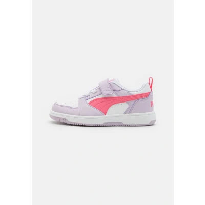Imagen de Puma Rebound V6 Unisex Zapatillas para niños, Talla: 31, Lilac frost/magic rose/white Zapatos