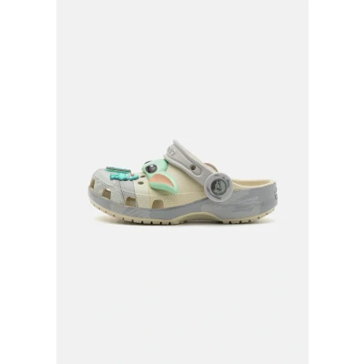 Imagen de Crocs Grogu Classic Unisex Sandalias planas para niños, Talla: 29/30, Bone Zapatos