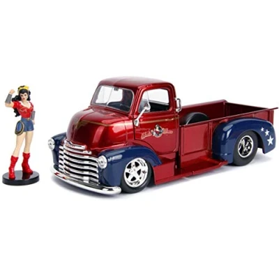 Imagen de Jada JA30453 DC_Comics 1:24 1952 Chevy COE Pickup con Figura de Wonder Woman, Multi