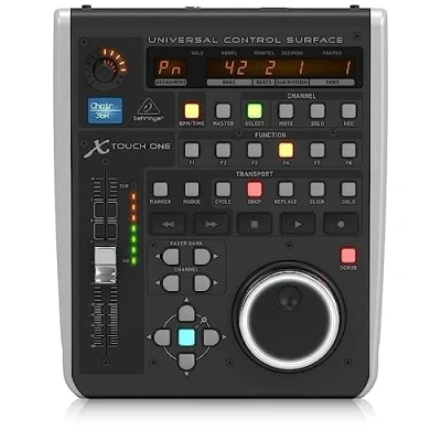 Imagen de Superficie de control universal Behringer X TOUCH ONE con atenuador motor sensible al tacto y tira garabatos LCD
