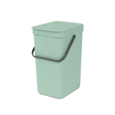 Imagen de Brabantia Cubo de basura Sort &amp; Go 12L Papelera Reciclaje Mediana Tapa en Posición Abierta Fácil Limpiar para Debajo la Cocina o Montado Pared Jade Green 20 x 25 35 cm