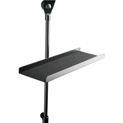 Imagen de K&amp;M 12218 Estante para partituras e instrumentos musicales, negro de aluminio, con soporte fieltro fijar sobre varillas ø 3 cm como máximo