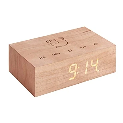 Imagen de Gingko Reloj Despertador LED Click Clock, con activación al Sonido y una Nueva tecnología Flip, Recargable, Controles táctiles Grabados láser, Varios Acabados de Madera, Cereza, One Size
