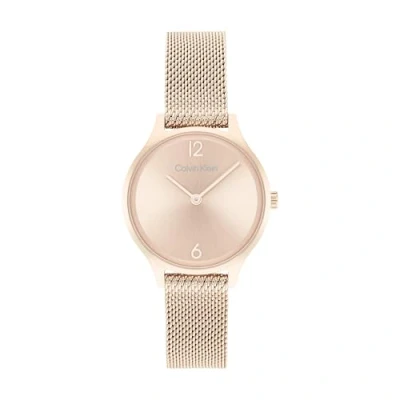 Imagen de Calvin Klein Reloj Analógico de Cuarzo para mujer con correa malla acero inoxidable color oro rosado 25200059