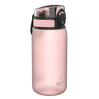 Imagen de Ion8 Botella de Agua para Niños, 350ml, a Prueba Fugas, Fácil Abrir, Cerradura Segura, Apta Lavavajillas, Sin BPA, Asa Transporte, Limpiar, Neutro en Carbono, Rosa Claro