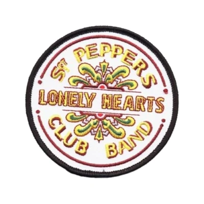 Imagen de The Beatles Sgt Pepper Drum parche estándar multicolores