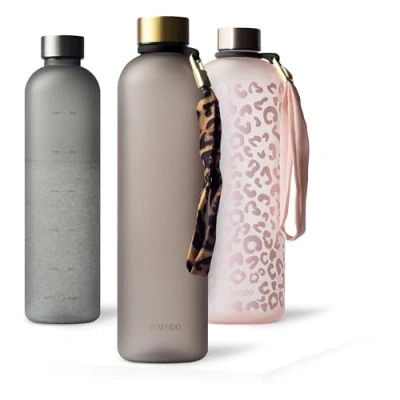 Imagen de MAMEIDO Botella agua 1 litro 1l motivacional sin BPA, antigoteo, tritan para Colegio, Gym, Oficina (Urban Taupe Gold, 1000ml)