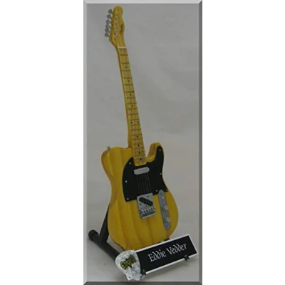 Imagen de EDDIE VEDDER guitarra miniatura con púa de PEARL JAM