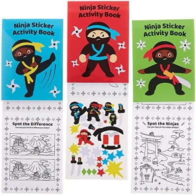 Imagen de Baker Ross FX855 Libros de actividades con pegatinas ninja Pack 8, Libro para fiestas infantiles