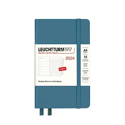 Imagen de LEUCHTTURM1917 367745 Agenda semanal y cuaderno de bolsillo (A6) 2024, 12 meses, azul piedra, inglés