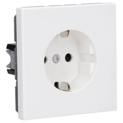 Imagen de Enchufe SCHUKO® protección LS, color blanco alpino (referencia: JUNG LS1520KIWW)
