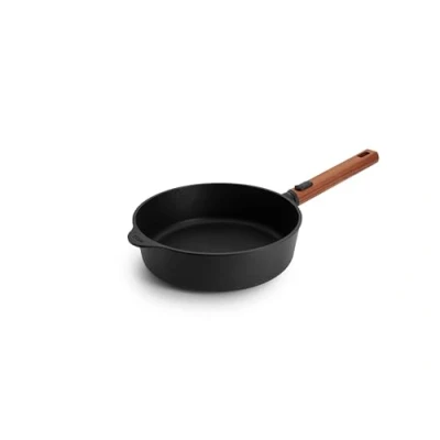 Imagen de Woll Eco Logic QXR Sartén de hierro fundido (inductiva, diámetro 24 cm, 7 cm alto, con mango madera sostenible extraíble, apta para todo tipo cocinas, sin PFAS, revestimiento