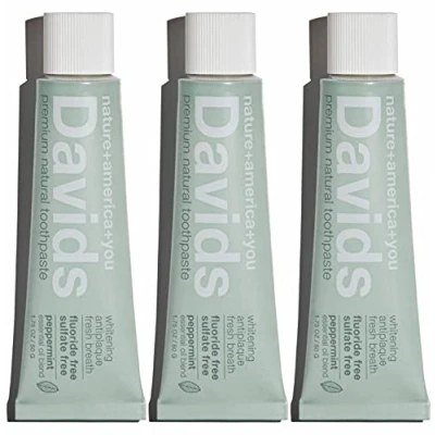 Imagen de Davids Natural Whitening Travel Toothpaste, Antiplaque, Fluoride Free, Peppermint, 1.75 OZ, TSA Approved Size (3 Pack)