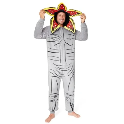 Imagen de Stranger Things Pijamas de Una Pieza Hombre, Pijama Entero Divertido Tipo Mono Tallas Mixto Adulto S 2XL (Gris, M)