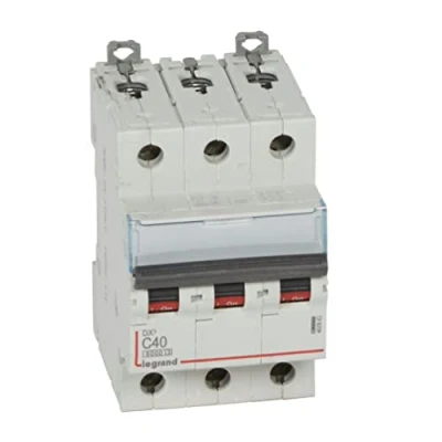 Imagen de Legrand 407863E, Interruptor Automático Magneto Térmico, 3P, 40A, Curva C, 10 kA, 3 módulo, DX3