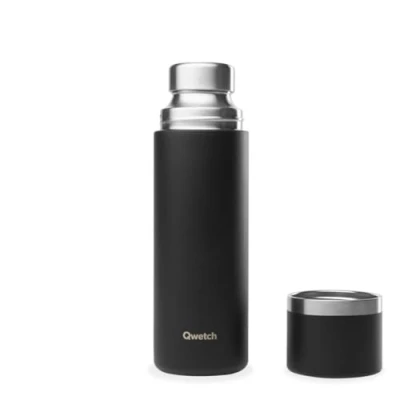 Imagen de Qwetch Termo isotérmico negro 750 ml con vaso de acero inoxidable reciclado, 24 horas frías y 12 calientes, impermeable, sin BPA ideal para café té