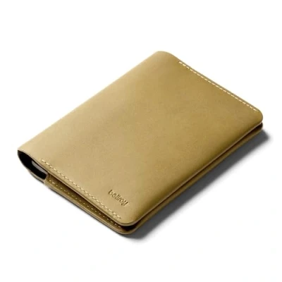 Imagen de Bellroy Passport Cover (Funda/Cartera de Viaje Slim con Ranuras y Espacio para Dinero Documentos Viaje) Mustard