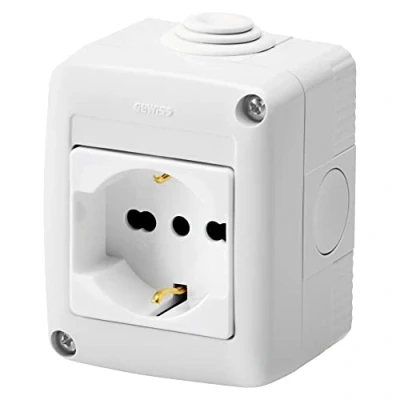 Imagen de Gewiss Contenedor completo para aparatos System protegido, con toma 2P+T 16 a Bivalente, estándar italiano/alemán, IP40, gris Ral 7035