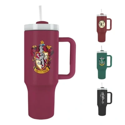 Imagen de Pyramid International Harry Potter Gryffindor Vaso de 1200 ml con popote y tapa, aislamiento al vacío avanzado doble pared, mantiene las bebidas frías hasta 11 horas, calientes 7 sin