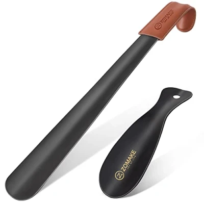 Imagen de ZOMAKE Calzador de Zapatos 2Piezas 42cm Largo Metalico Calzadores Negro para Personas Mayores con Correa Cuero,19cm Acero Inoxidable Shoe Horn Fácil Utilizar(42cm/19cm)
