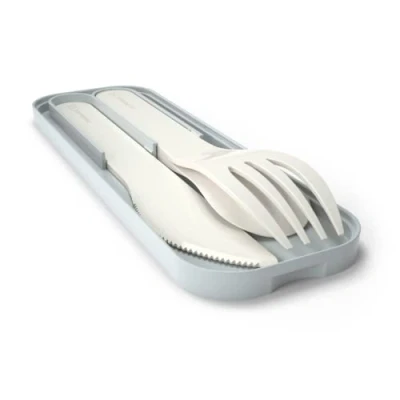 Imagen de MONBENTO Cubiertos para Llevar con Estuche MB Pocket Natural Portatiles 3 Piezas Cuchillo, Cuchara y Tenedor Ideal Niños Plástico Biodegradable Crema