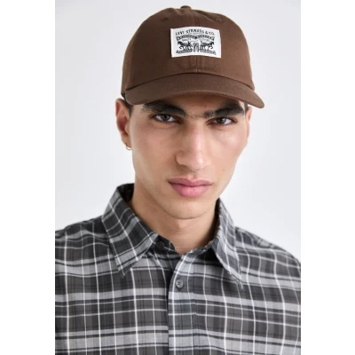 Imagen de Levi&#039;s Relaxed Dad Heritage Cap Gorra Bebe, Dark Brown, UN para Hombre