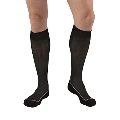 Imagen de JOBST Calcetines de compresión graduados para los amantes del deporte (compresión 15 20 mmHg, diseño unisex, color negro frío, talla L