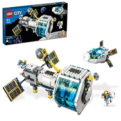 Imagen de LEGO 60349 City Estación Espacial Lunar, Juguetes Espaciales Inspirados en NASA, 5 Mini Figuras de Astronautas, Reyes y Cumpleaños para Niños