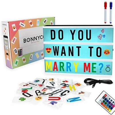 Imagen de Caja de Luz A4 16 Colores con 400 Letras y Emojis, Mando, 2 Rotuladores Ñ Ç Incluidas Cartel Luminoso LED para Decoracion Habitacion Hogar Regalo Original Niñas Niños Comunion Navidad
