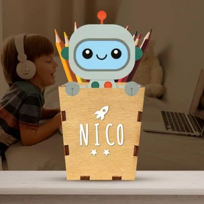 Imagen de WONDEE Vintiun Regalos Cumpleaños Niños Colegio, Portalapices/Lapiceros para Escritorio Infantil Personalizado de Robot, Personalizados Originales y Niñas 3,4,5,6,7,8,9 años