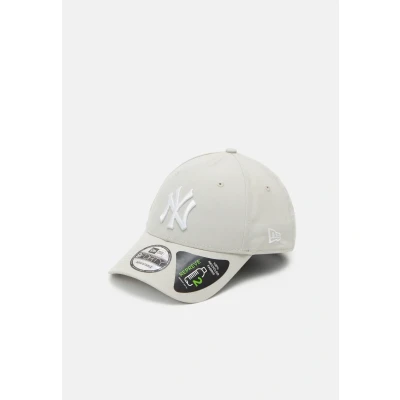 Imagen de New Era Repreve 9FORTY Unisex Gorra, Talla: One Size, Stone/white
